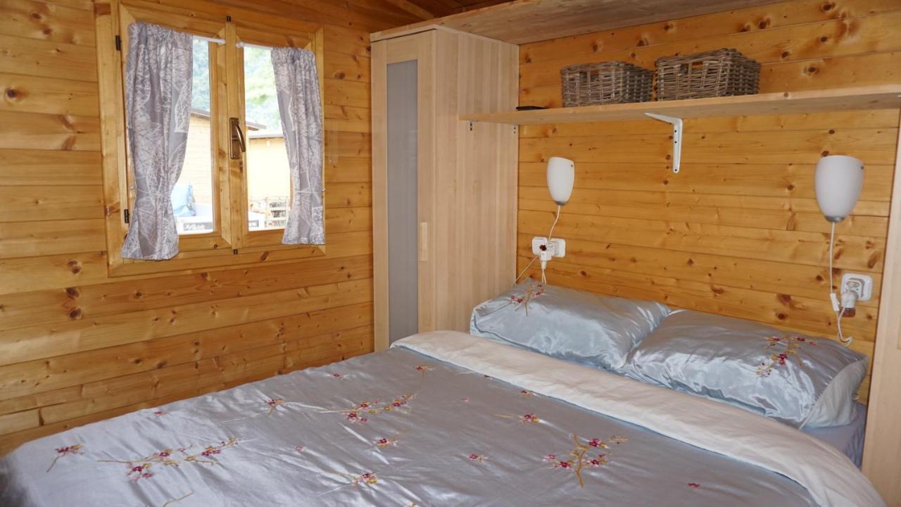 Vakantiehuis Casasdecasper - Camping Italie Hotel Porlezza Bagian luar foto