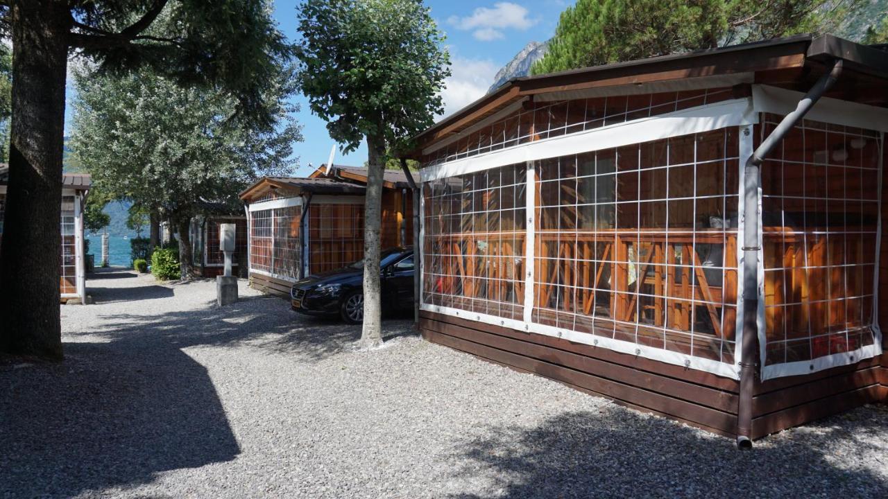 Vakantiehuis Casasdecasper - Camping Italie Hotel Porlezza Bagian luar foto