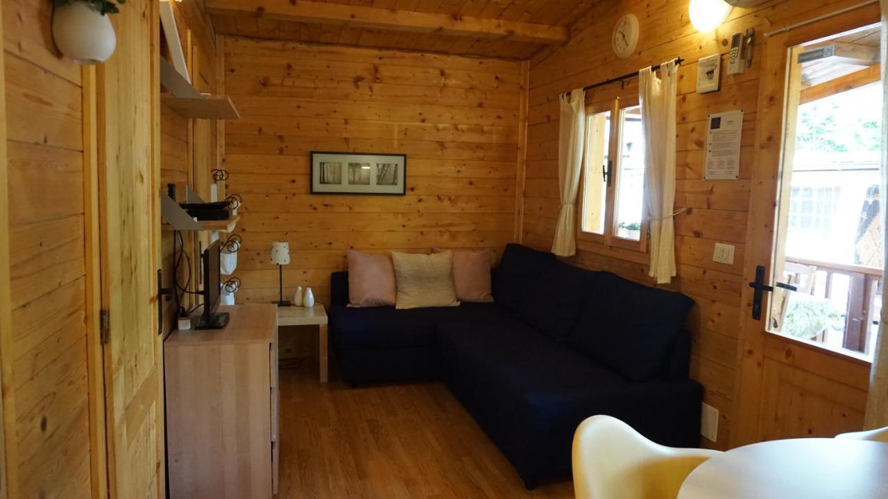 Vakantiehuis Casasdecasper - Camping Italie Hotel Porlezza Bagian luar foto